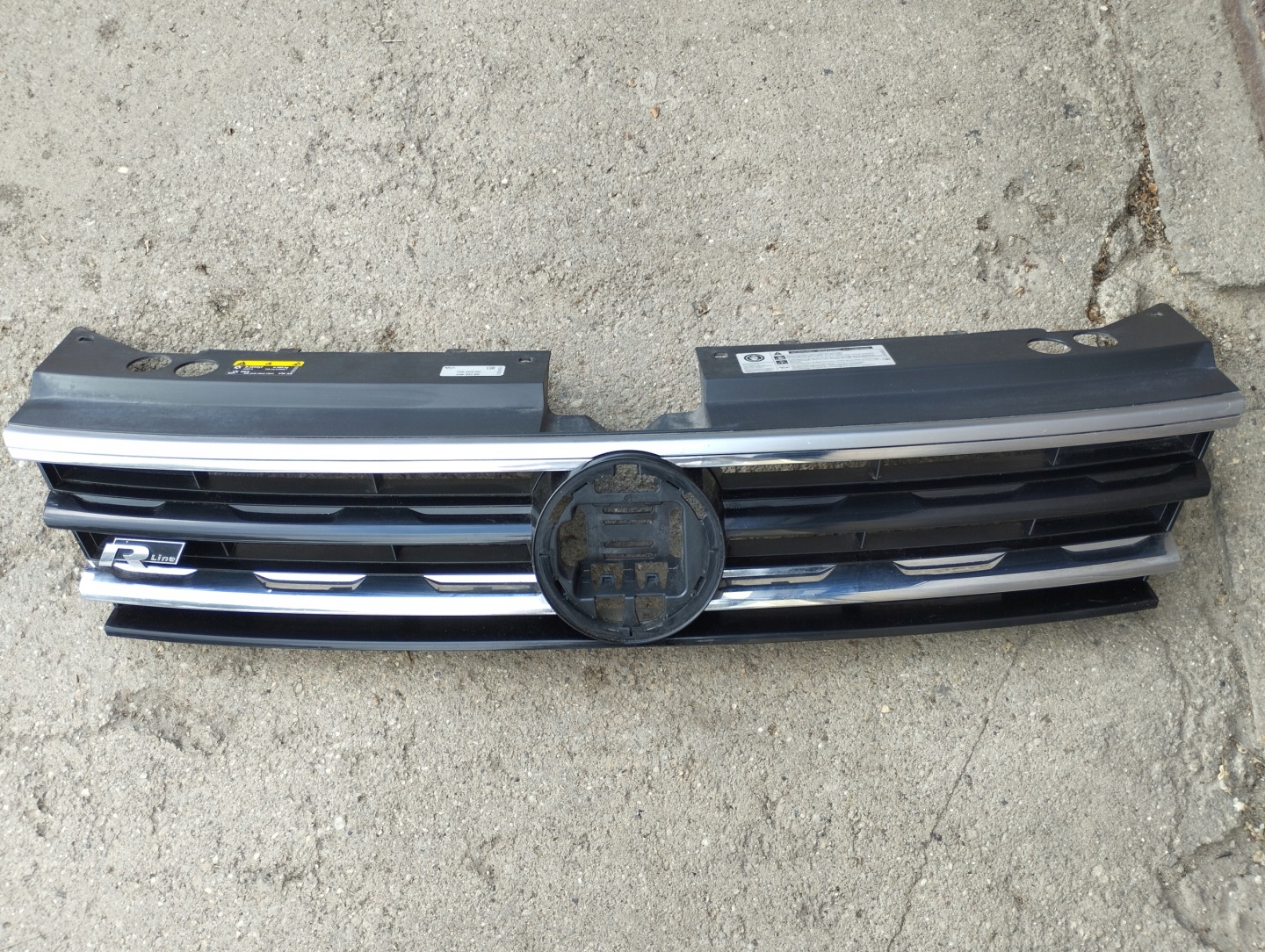 VW Tiguan Kühlergrill FRONTGRILL Kühlergitter 5NA853653 - Thumbnail 1