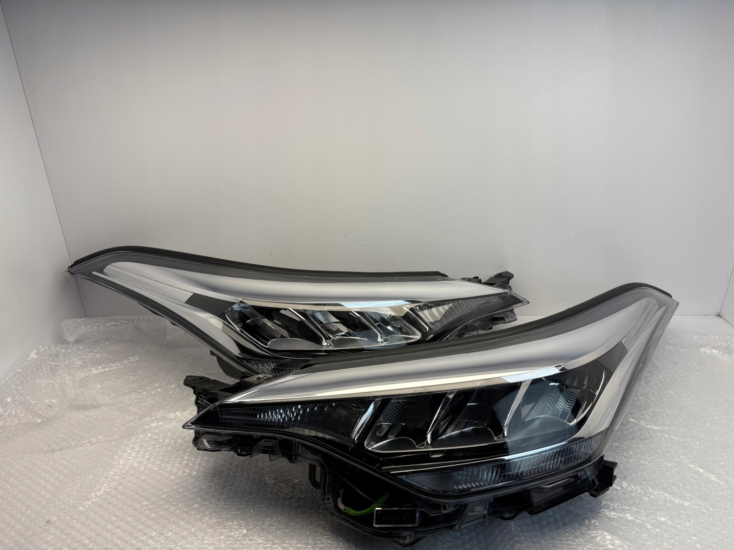 Frontscheinwerfer Toyota C-HR X20 81150F41800 LED Links Scheinwerfer Headlight - Thumbnail 1