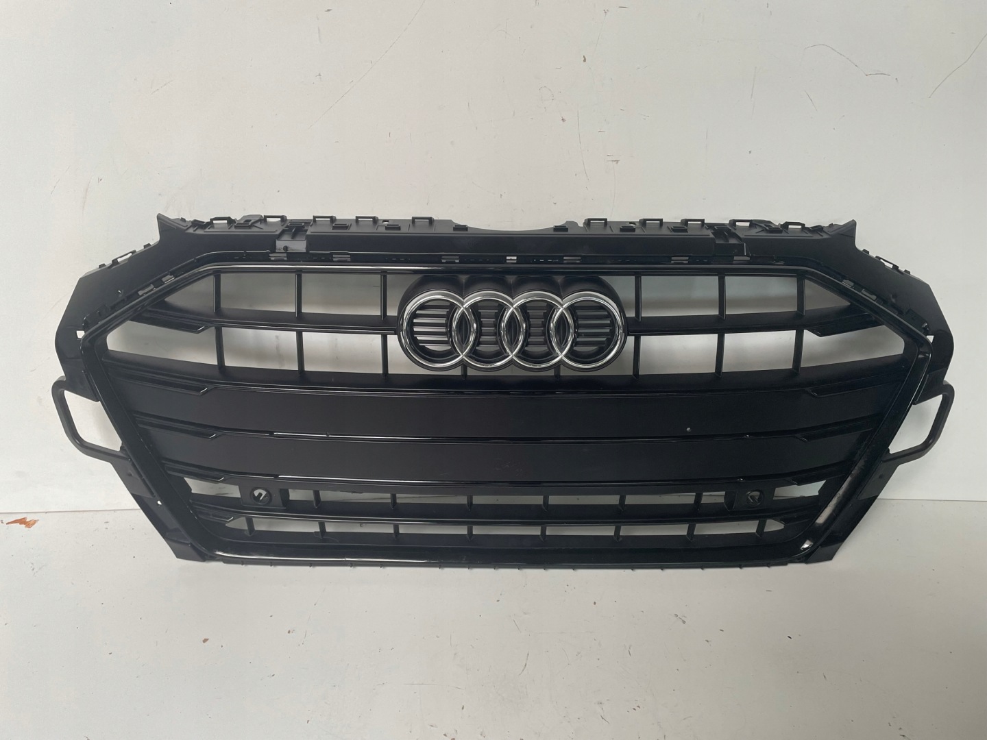 Audi A4 B9 Kühlergrill FRONTGRILL Kühlergitter - Thumbnail 1