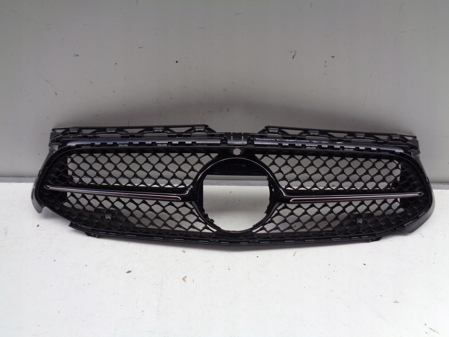 Mercedes-Benz A-Klasse W177 Kühlergrill FRONTGRILL Kühlergitter A1778888300 - Thumbnail 1