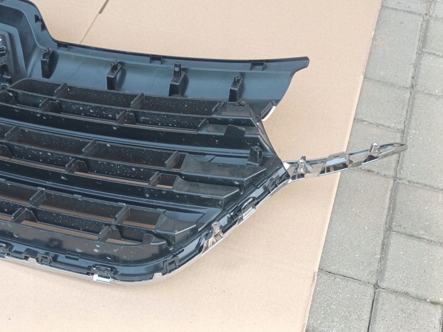 Renault Trafic L Kühlergrill FRONTGRILL Kühlergitter 623103743R - Thumbnail 9