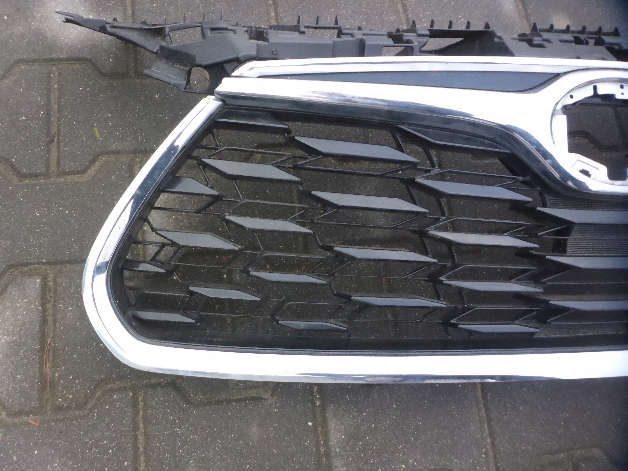 Toyota Highlander XU70 Kühlergrill FRONTGRILL Kühlergitter 531010E340 - Thumbnail 8
