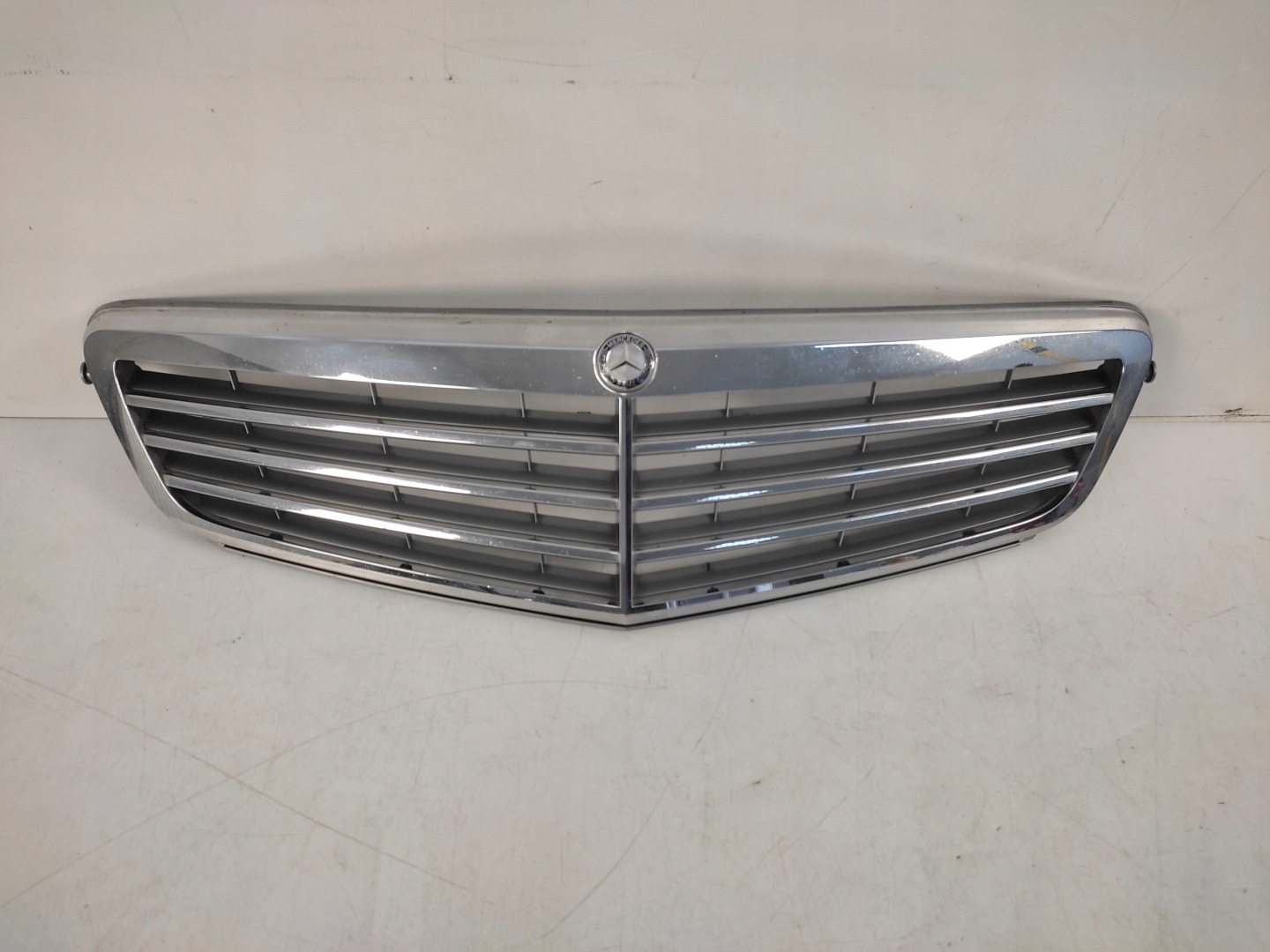 Mercedes-Benz C-Klasse W204 Kühlergrill FRONTGRILL Kühlergitter - Thumbnail 1