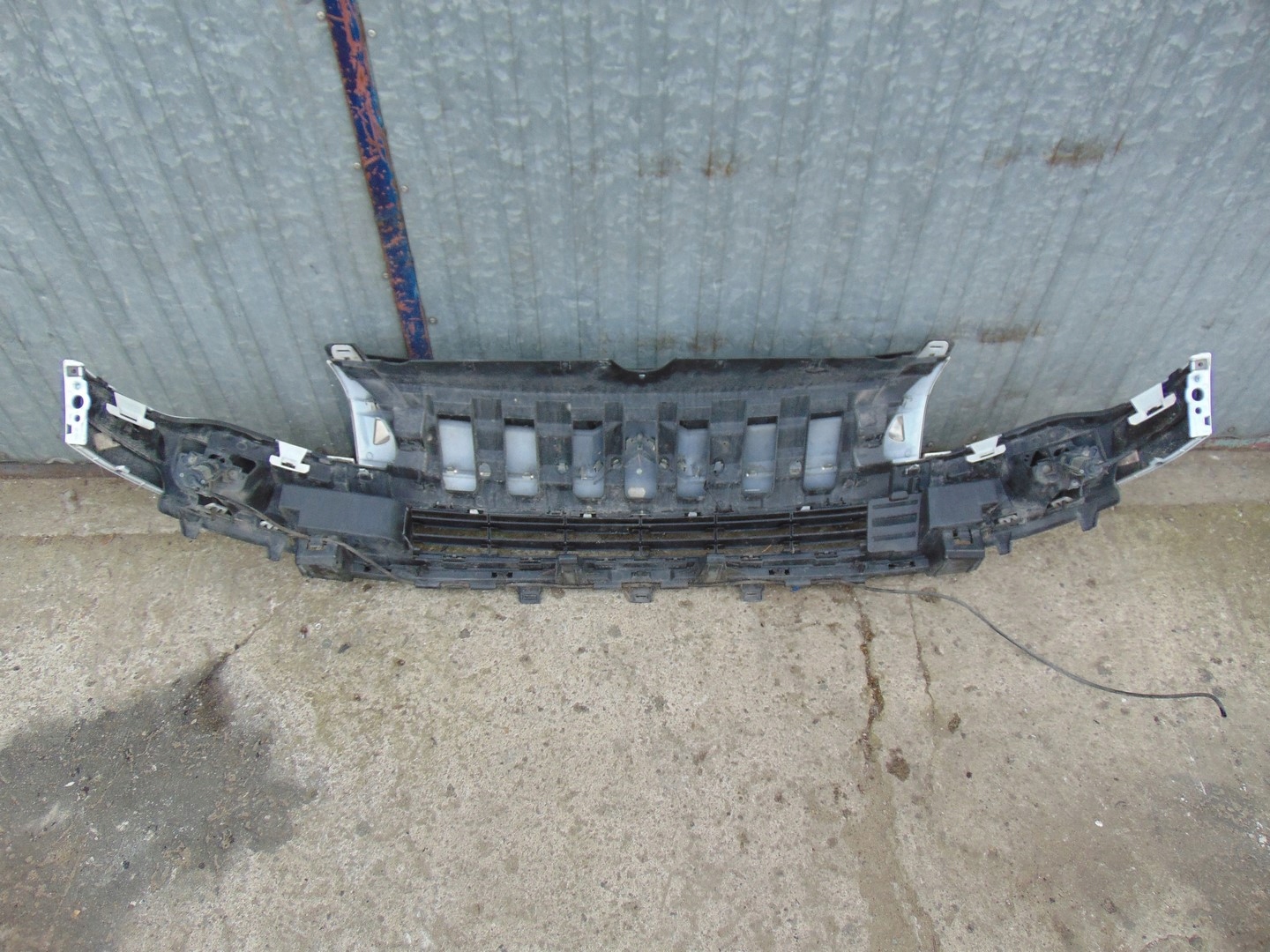 Citroen Berlingo I Kühlergrill FRONTGRILL Kühlergitter 9682581680 - Thumbnail 12