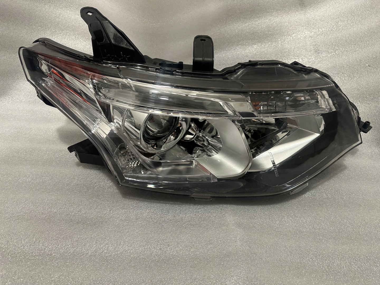 Frontscheinwerfer Mitsubishi Outlander CU0W 8301C204 Xenon Rechts Headlight - Thumbnail 1