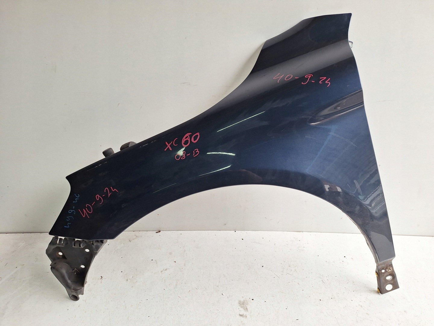 Kotflügel Volvo XC60 Vorne Links Fender Parafanghi Ailes - Image 1