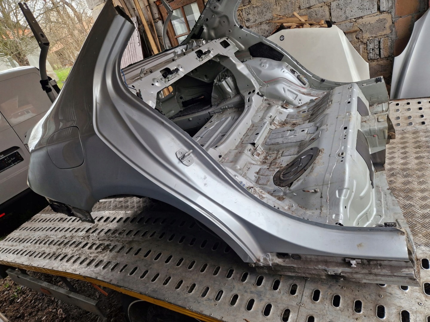 Mercedes-Benz C-Klasse W205 Kühlergrill FRONTGRILL Kühlergitter - Thumbnail 1