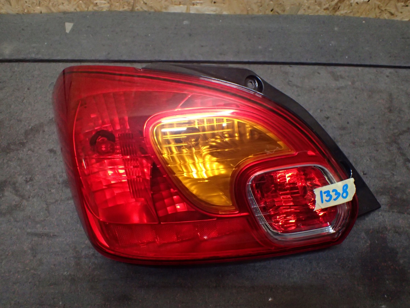 Mitsubishi Space Star A00 Rückleuchte Rearlamp - Thumbnail 1