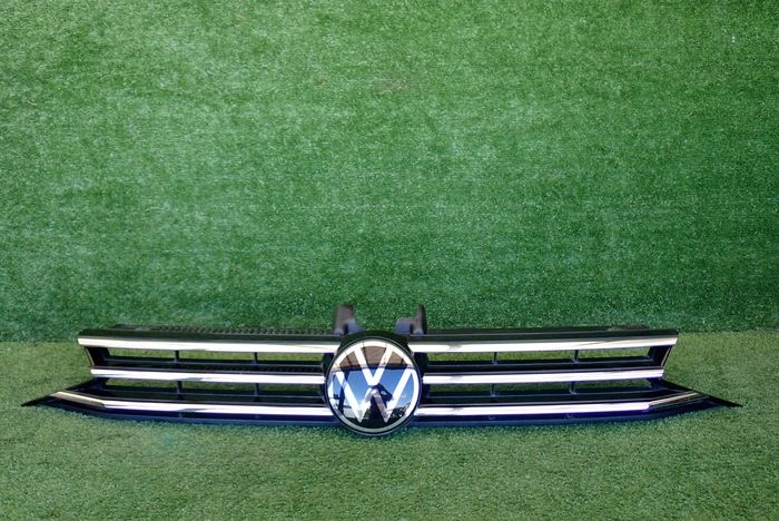 VW Touran 5TA Kühlergrill FRONTGRILL Kühlergitter 5TA853653 - Thumbnail 1