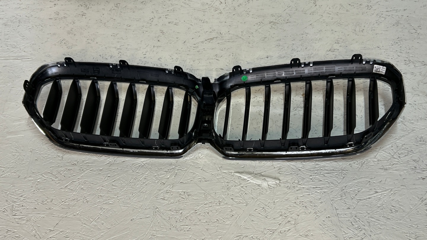 BMW 5 G31 Kühlergrill FRONTGRILL Kühlergitter 9464210 - Thumbnail 6