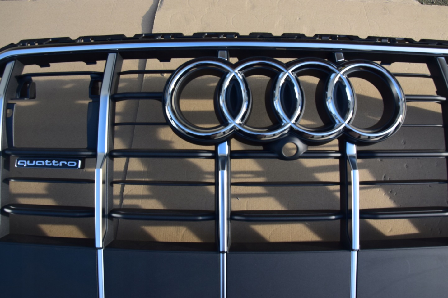 Audi Q7 Kühlergrill FRONTGRILL Kühlergitter 4M0853651 - Thumbnail 5