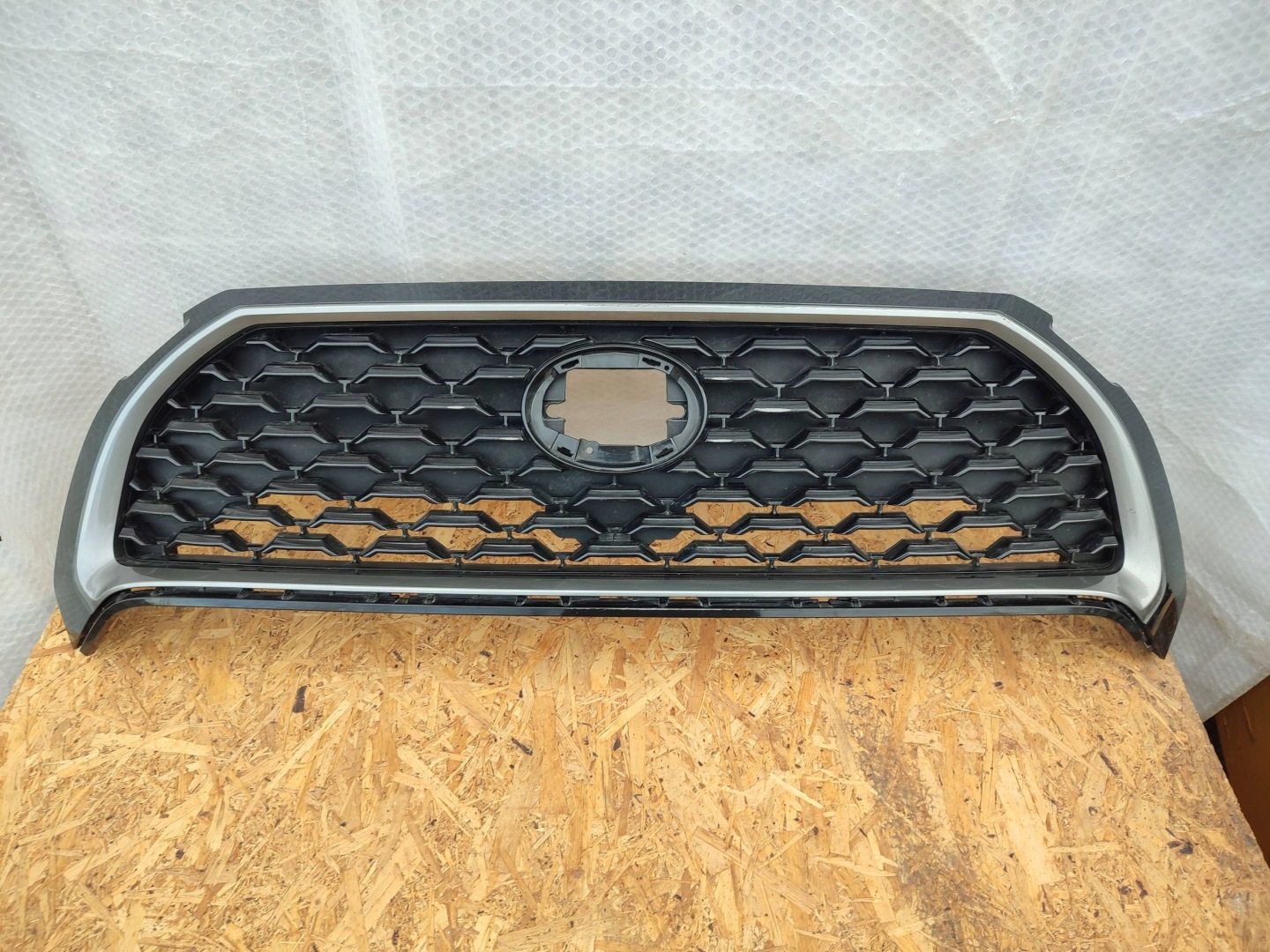 Toyota Corolla E170 Kühlergrill FRONTGRILL Kühlergitter 53114160605 - Thumbnail 1