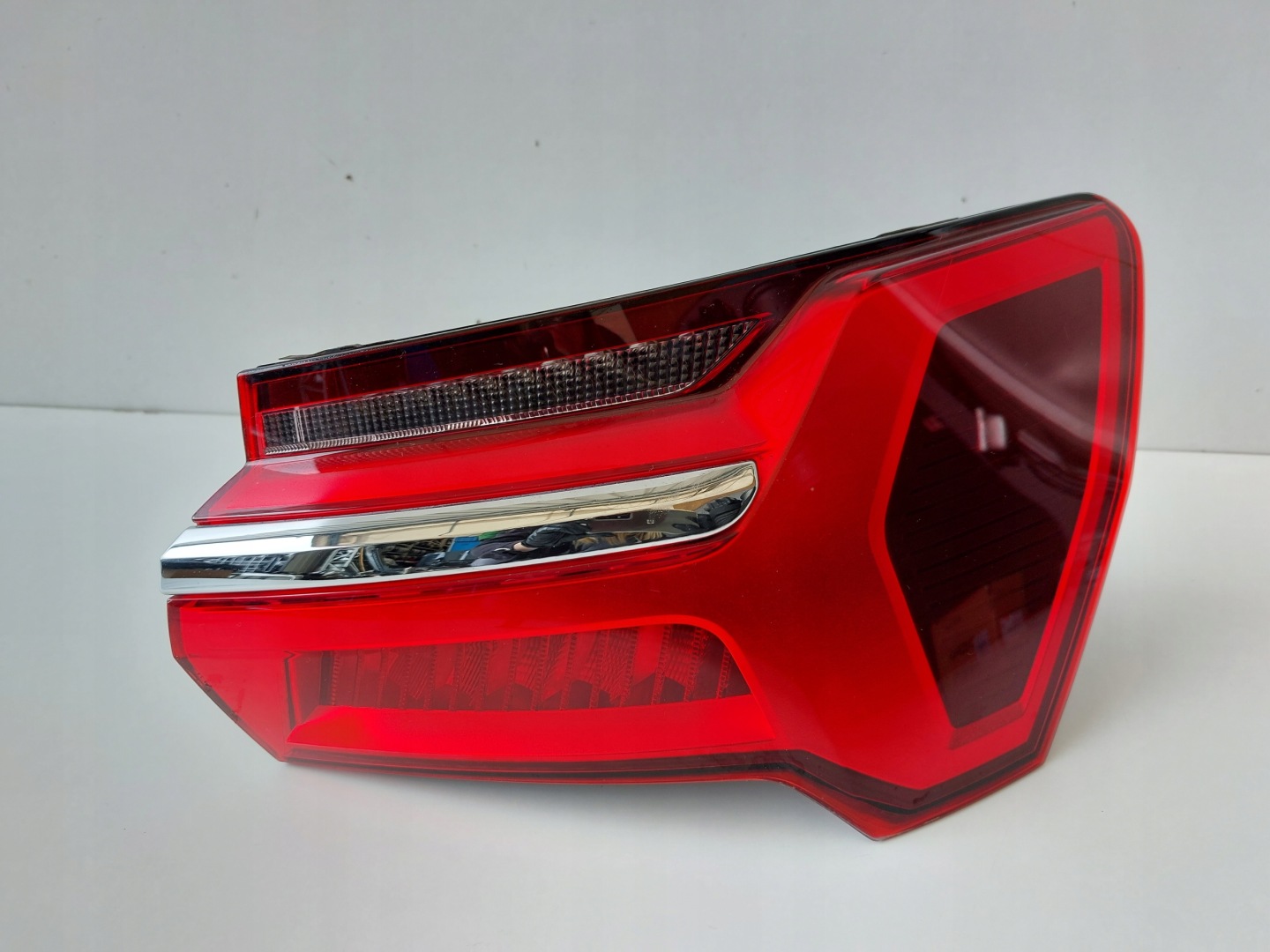 Audi A6 Rückleuchte 4K5945070 Rearlamp - Thumbnail 1