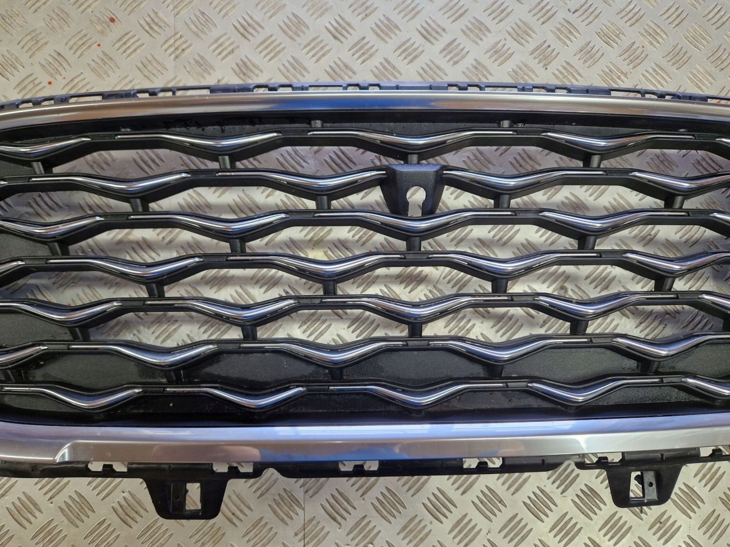 Ford Kuga III Mk3 Kühlergrill FRONTGRILL Kühlergitter LV4B8200VDWLV - Thumbnail 4