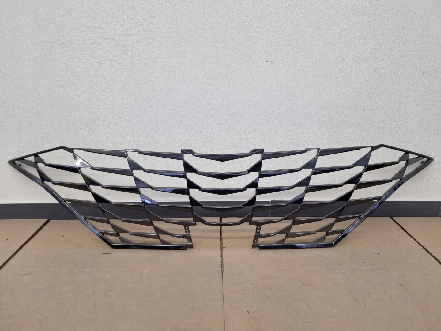 Hyundai Elantra EL Kühlergrill FRONTGRILL Kühlergitter 86351AA030 - Thumbnail 1