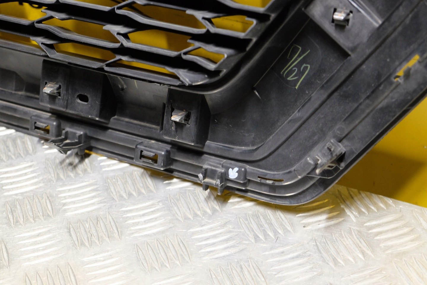 Nissan X-Trail T31 Kühlergrill FRONTGRILL Kühlergitter 623106RR0A - Thumbnail 11