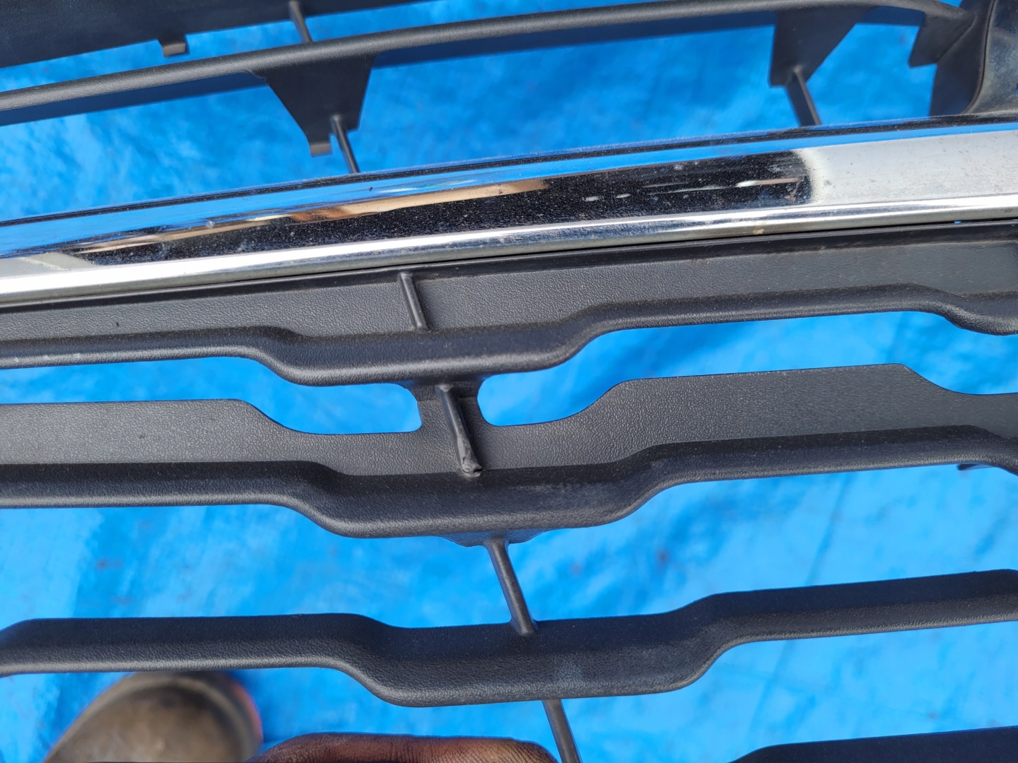 Opel Corsa Kühlergrill FRONTGRILL Kühlergitter 39003576 - Thumbnail 8
