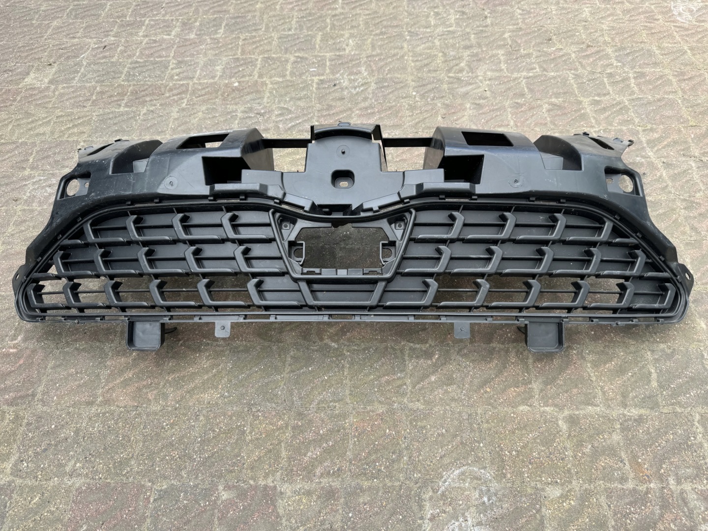 Toyota Yaris Cross XPB1F Kühlergrill FRONTGRILL Kühlergitter 531110DB20 - Thumbnail 1