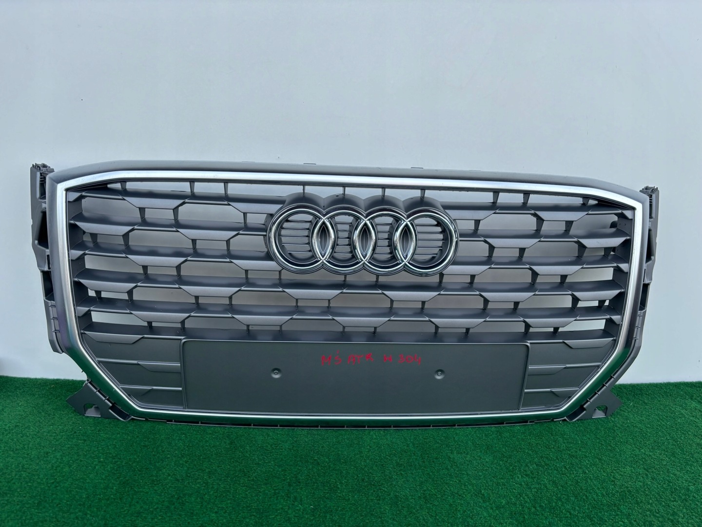 Audi Q2 Kühlergrill FRONTGRILL Kühlergitter 81A8536510R - Thumbnail 1