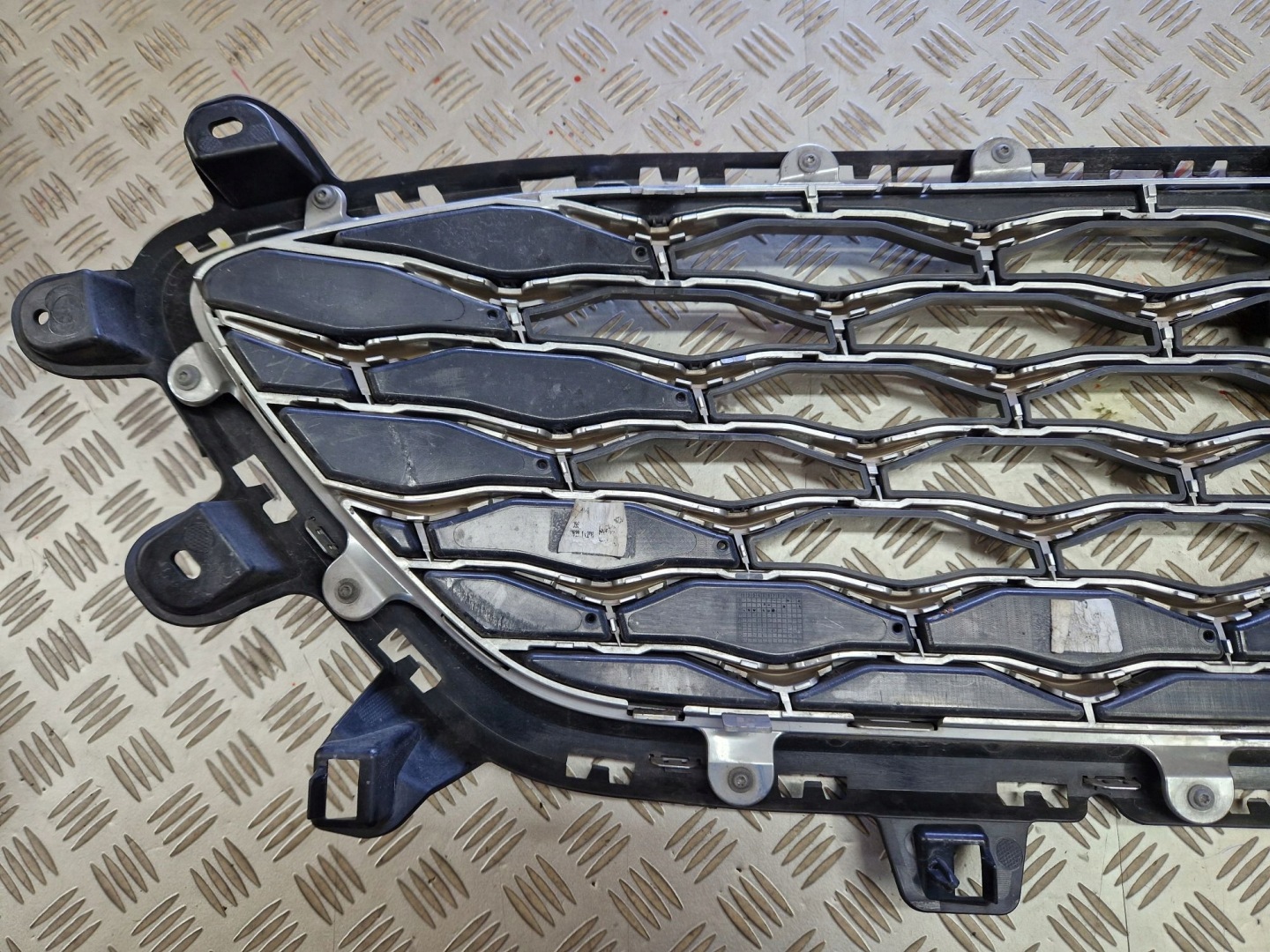 Ford Kuga III Mk3 Kühlergrill FRONTGRILL Kühlergitter LV4B8200VDWLV - Thumbnail 7