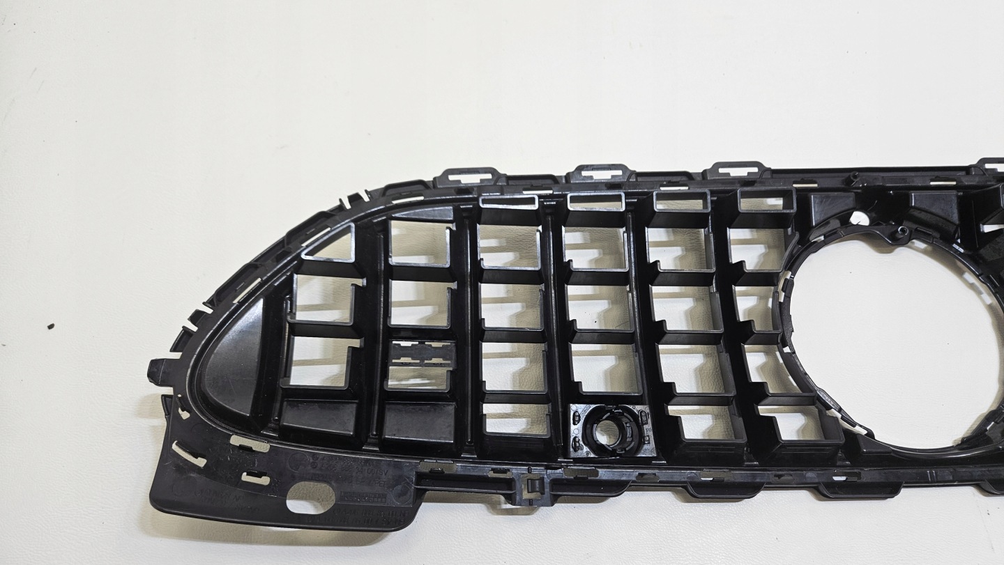 Mercedes-Benz C-Klasse W206 Kühlergrill FRONTGRILL Kühlergitter A2068883300 - Thumbnail 9