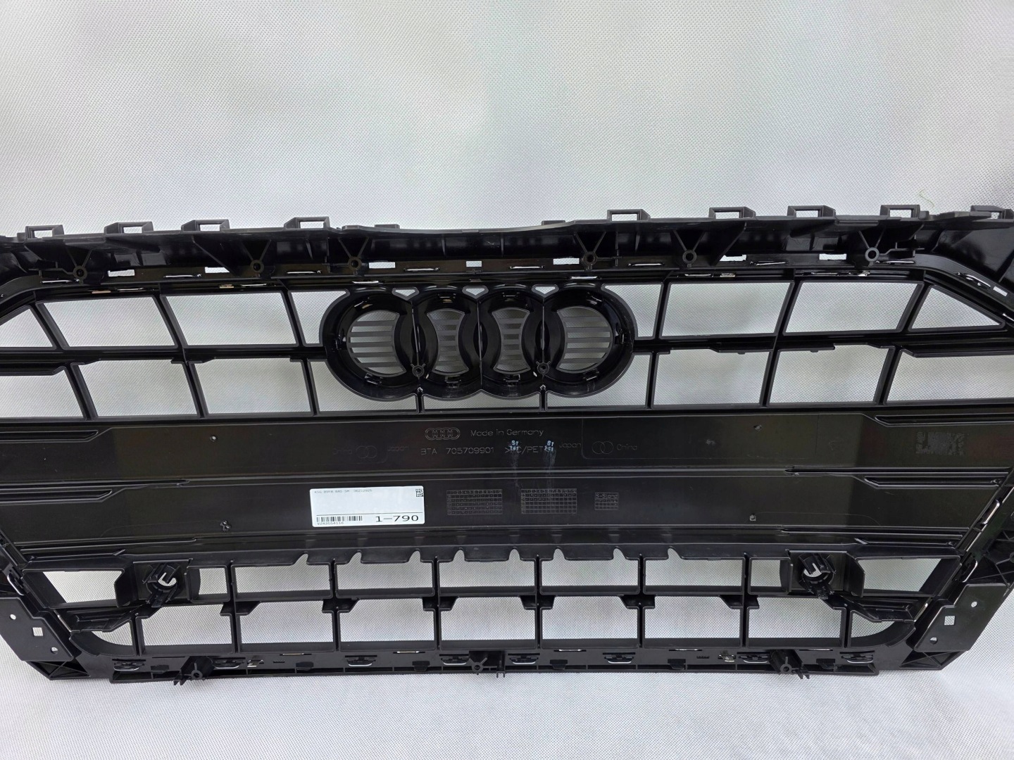 Audi A4 B9 Kühlergrill FRONTGRILL Kühlergitter 8W0853651DB - Thumbnail 10