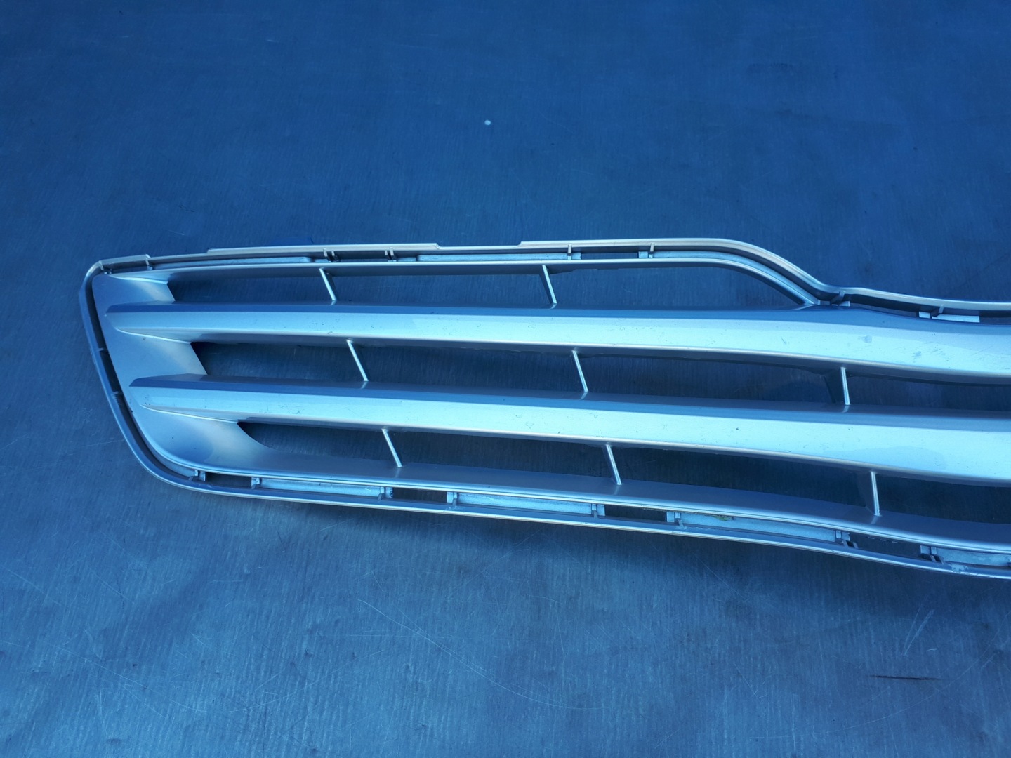Toyota Verso AR2 Kühlergrill FRONTGRILL Kühlergitter 531110F070 - Thumbnail 4