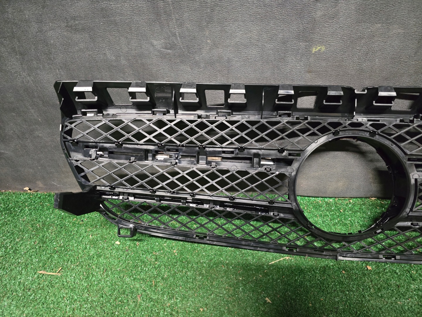 Mercedes-Benz A-Klasse W176 Kühlergrill FRONTGRILL Kühlergitter - Thumbnail 6