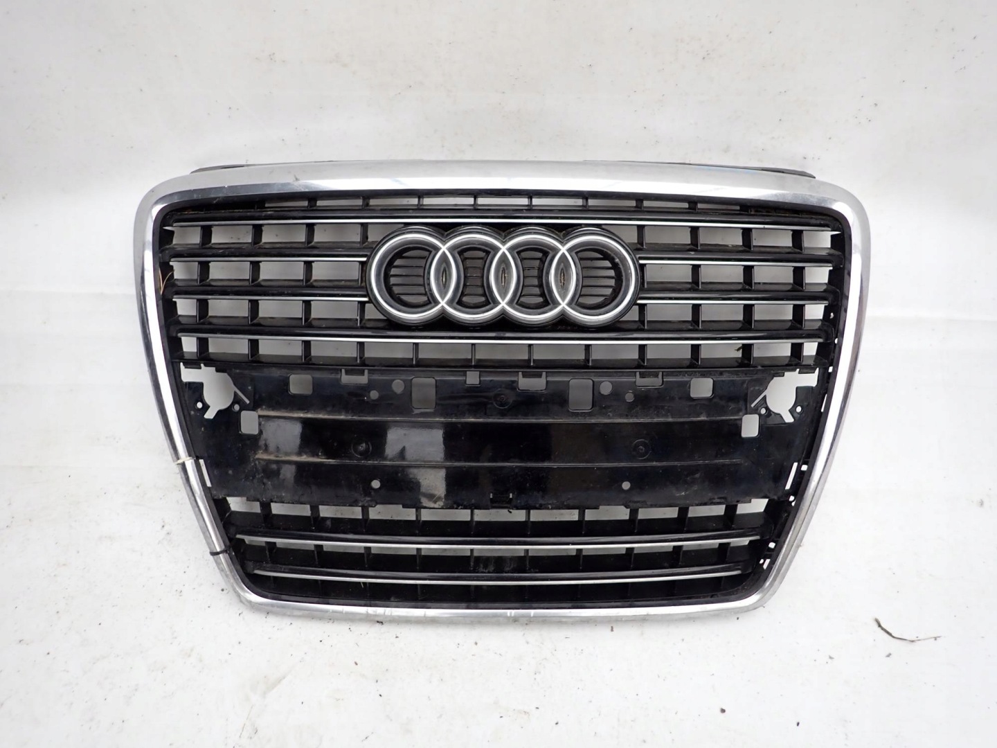 Audi A8 Kühlergrill FRONTGRILL Kühlergitter 4E0853653AA - Thumbnail 1