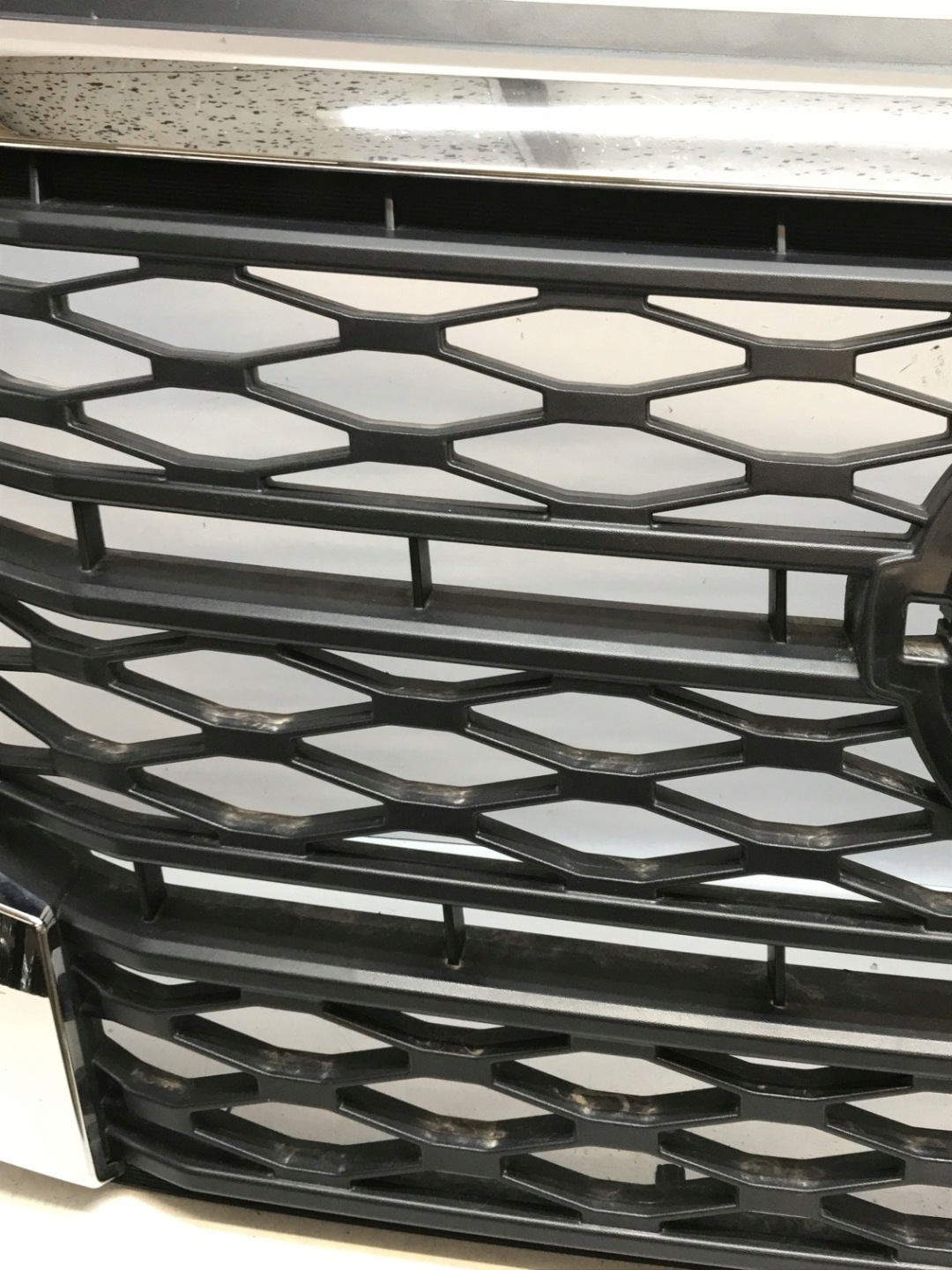 Nissan NV300 J4 Kühlergrill FRONTGRILL Kühlergitter - Thumbnail 5
