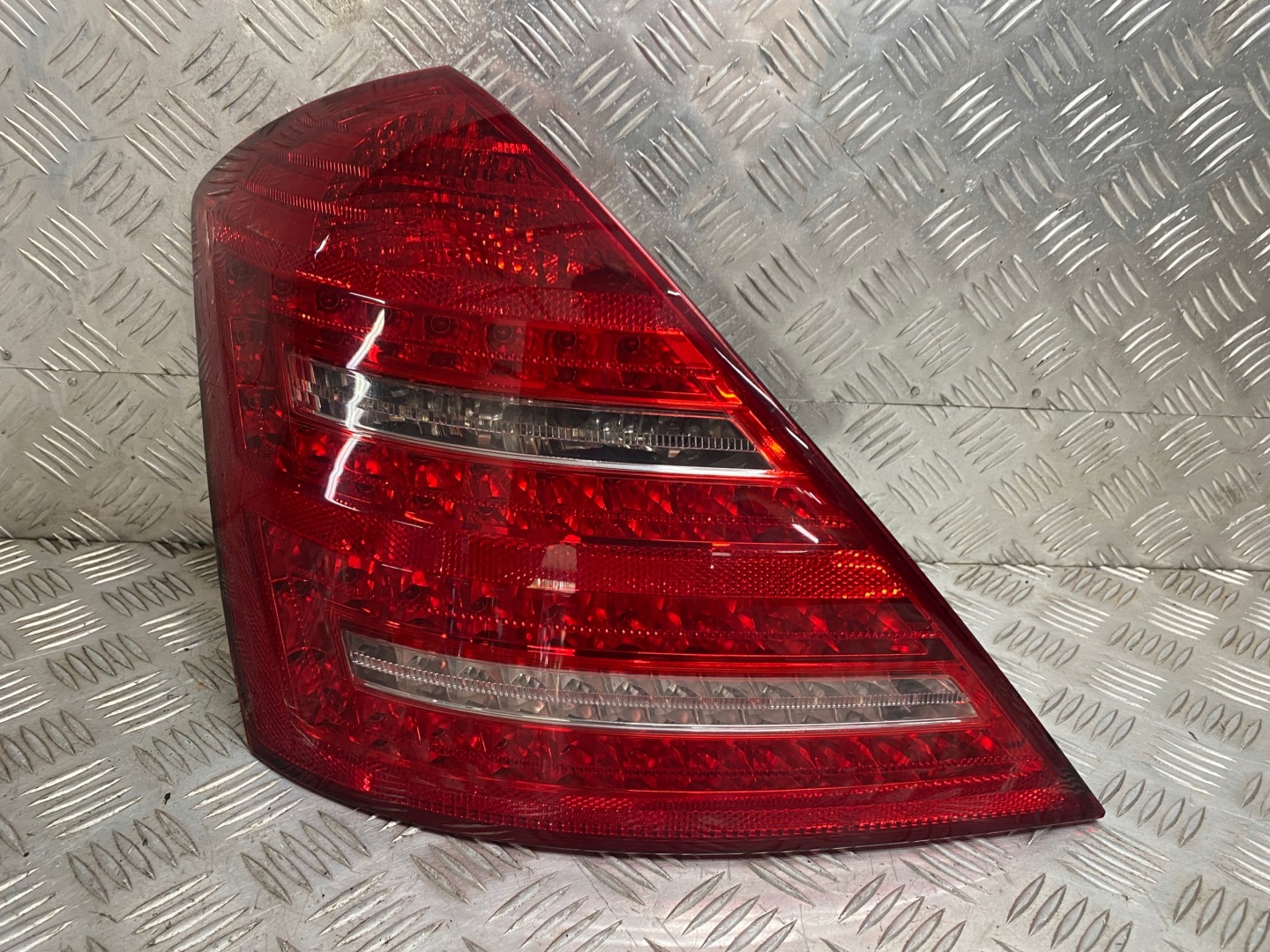 Mercedes-Benz S-Klasse W221 Rückleuchte A2218201464 Rearlamp - Thumbnail 1