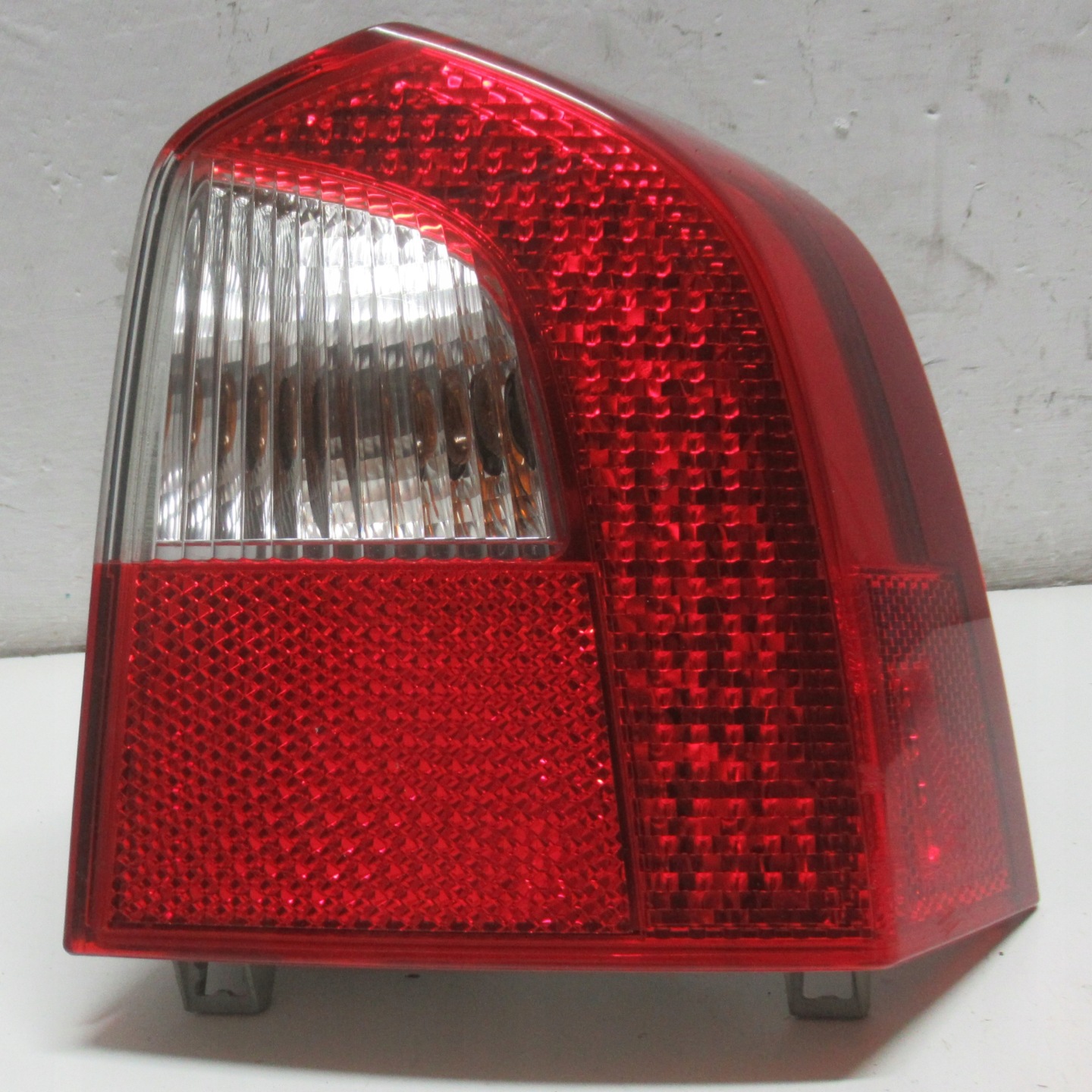 Volvo S70/V70/XC70 V70 Rückleuchte 30698984 Rearlamp - Thumbnail 1