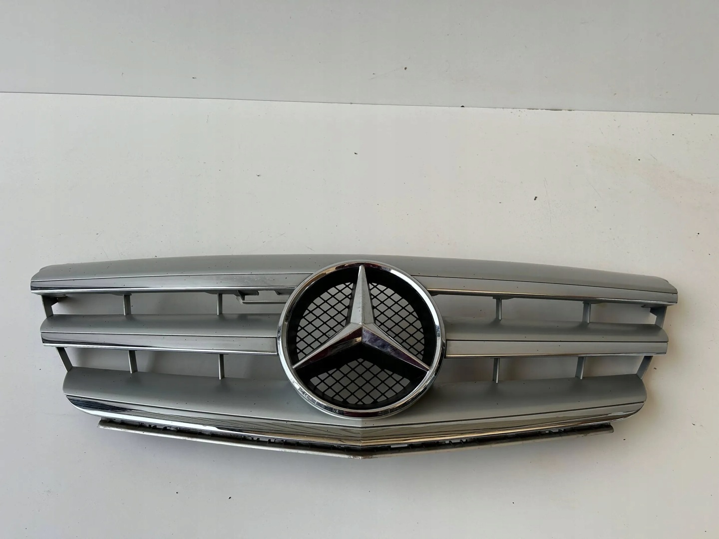 Mercedes-Benz B-Klasse W245 Kühlergrill FRONTGRILL Kühlergitter A1698881660 - Thumbnail 1