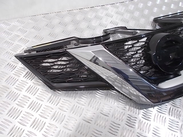 Nissan X-Trail T32 Kühlergrill FRONTGRILL Kühlergitter 623104CEOA - Thumbnail 8