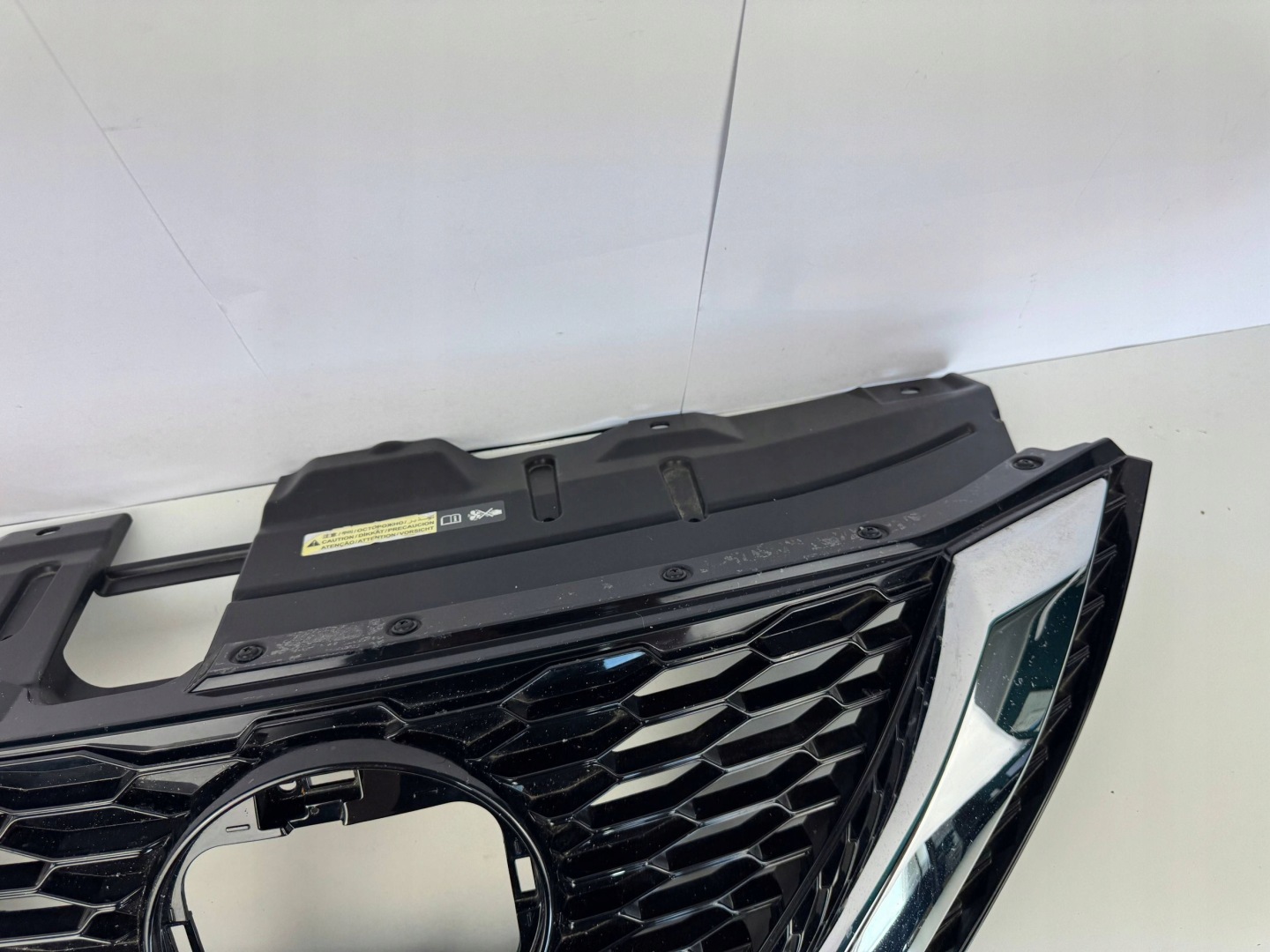 Nissan Qashqai J11 Kühlergrill FRONTGRILL Kühlergitter 62398HV80A - Thumbnail 11