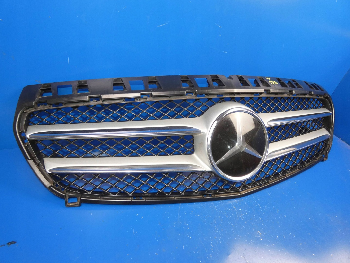 Mercedes-Benz A-Klasse W176 Kühlergrill FRONTGRILL Kühlergitter - Thumbnail 2