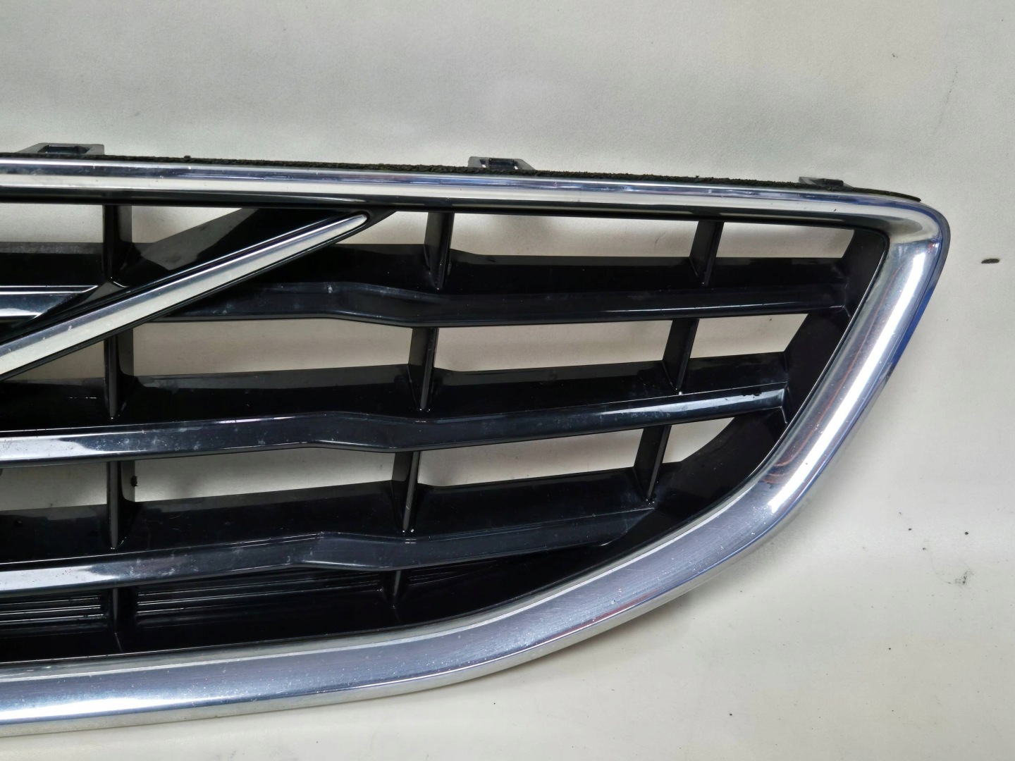 Volvo S40/S50/V40/V50 V40 Kühlergrill FRONTGRILL Kühlergitter 31283764 - Thumbnail 5