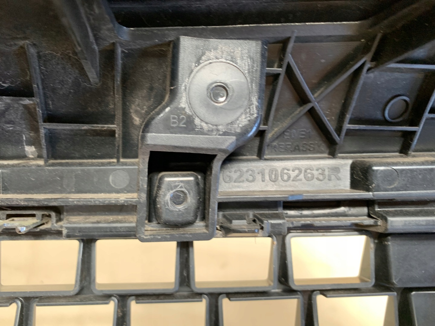 Renault Master II Kühlergrill FRONTGRILL Kühlergitter 623105428R - Thumbnail 8