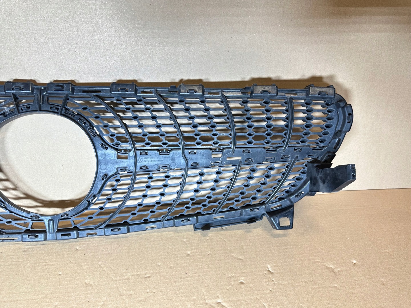 Mercedes-Benz A-Klasse W176 Kühlergrill FRONTGRILL Kühlergitter A1768881760 - Thumbnail 7