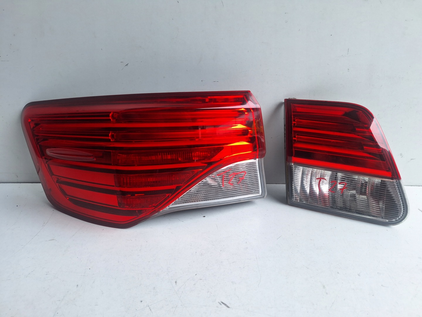 Toyota Avensis T27 Rückleuchte Rearlamp - Thumbnail 1