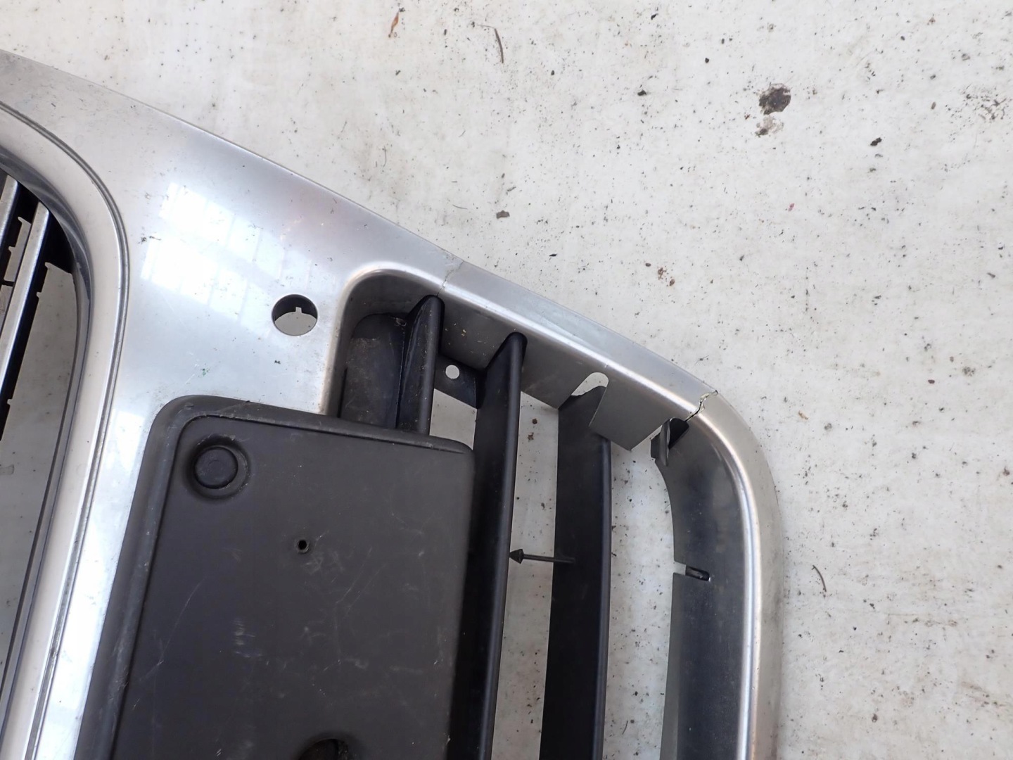 VW Passat B6 Kühlergrill FRONTGRILL Kühlergitter 3C0853653AK - Thumbnail 4