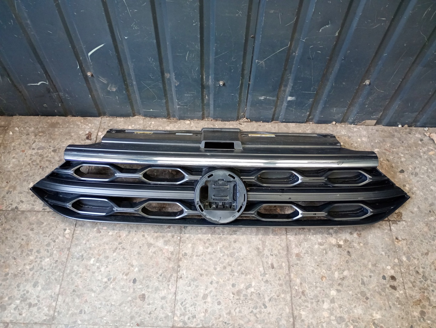 VW T-Roc A1 Kühlergrill FRONTGRILL Kühlergitter 2GA853651L - Thumbnail 1