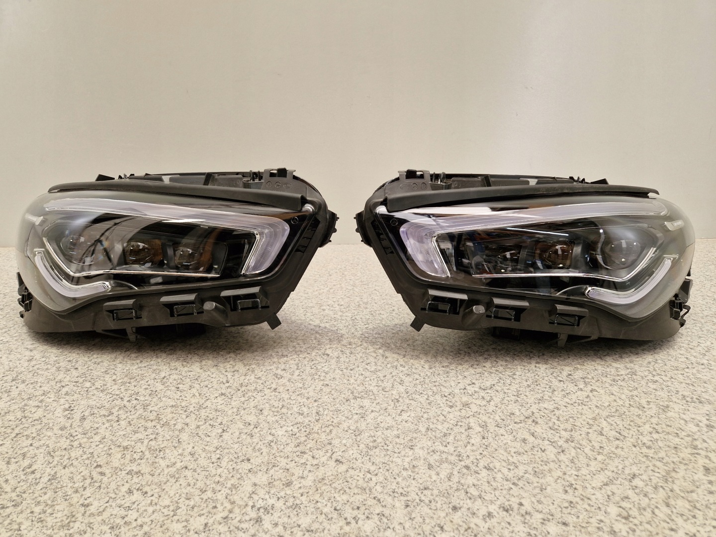 Frontscheinwerfer Mercedes-Benz CLA C118 A1189063200 Multibeam LED Links Headlight - Thumbnail 1