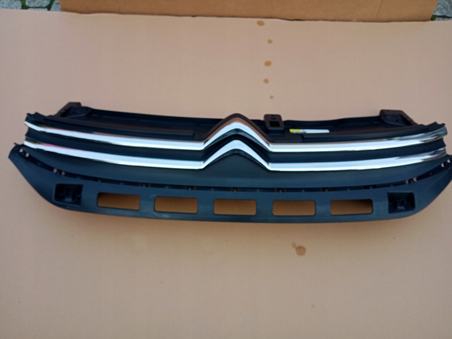 Citroen C3 Kühlergrill FRONTGRILL Kühlergitter 9812063477OE - Thumbnail 1