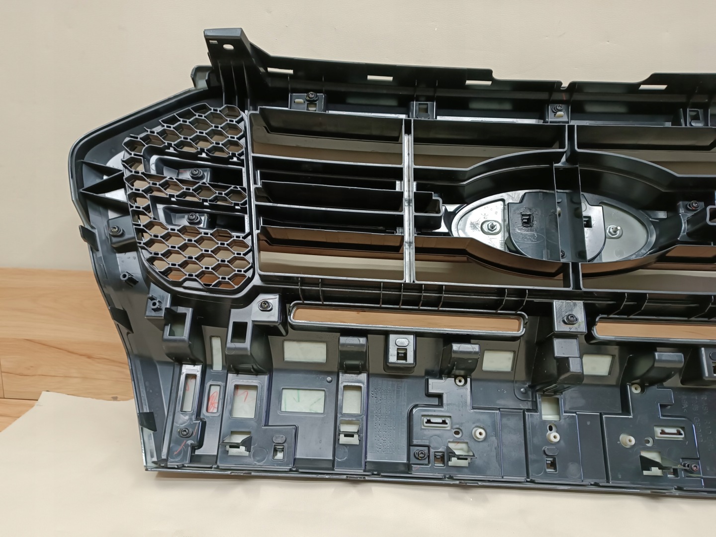 Ford Ranger 2 Mk2 Kühlergrill FRONTGRILL Kühlergitter JB3B8350B - Thumbnail 7