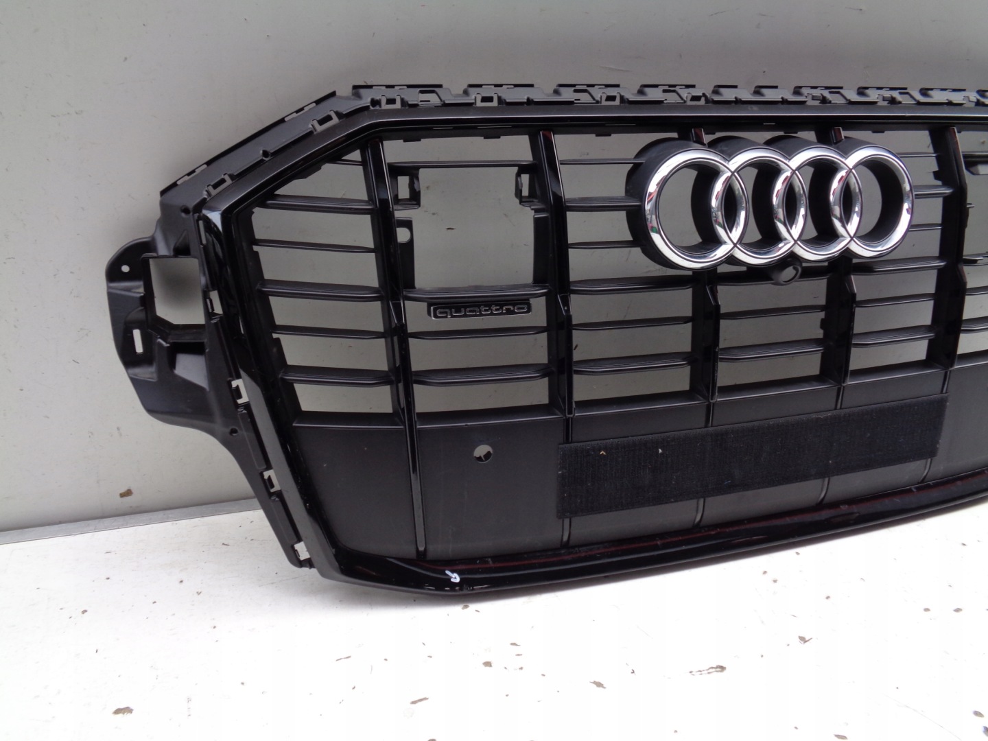 Audi Q7 Kühlergrill FRONTGRILL Kühlergitter 4M0853651AJ - Thumbnail 3
