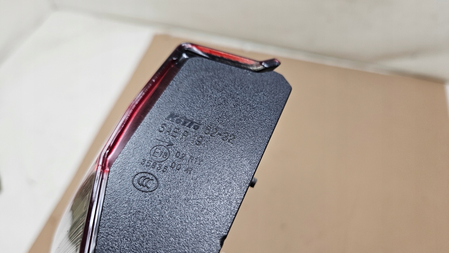 Toyota Mirai AD2 Rückleuchte Rearlamp - Thumbnail 11