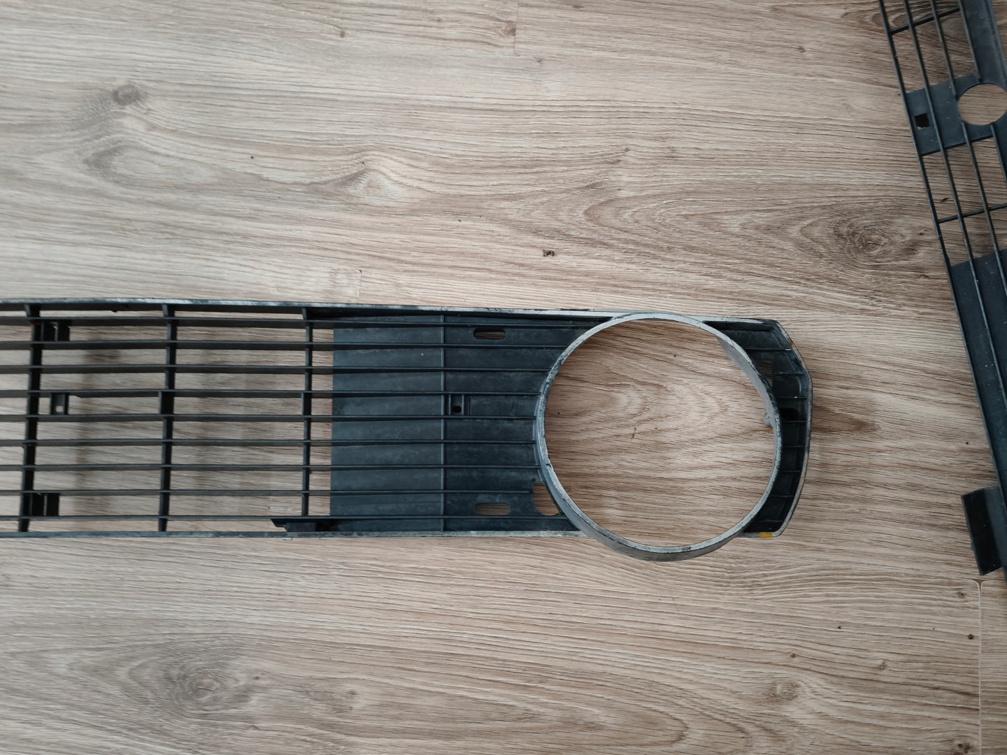 VW Golf 861 Kühlergrill FRONTGRILL Kühlergitter 861853655 - Thumbnail 4