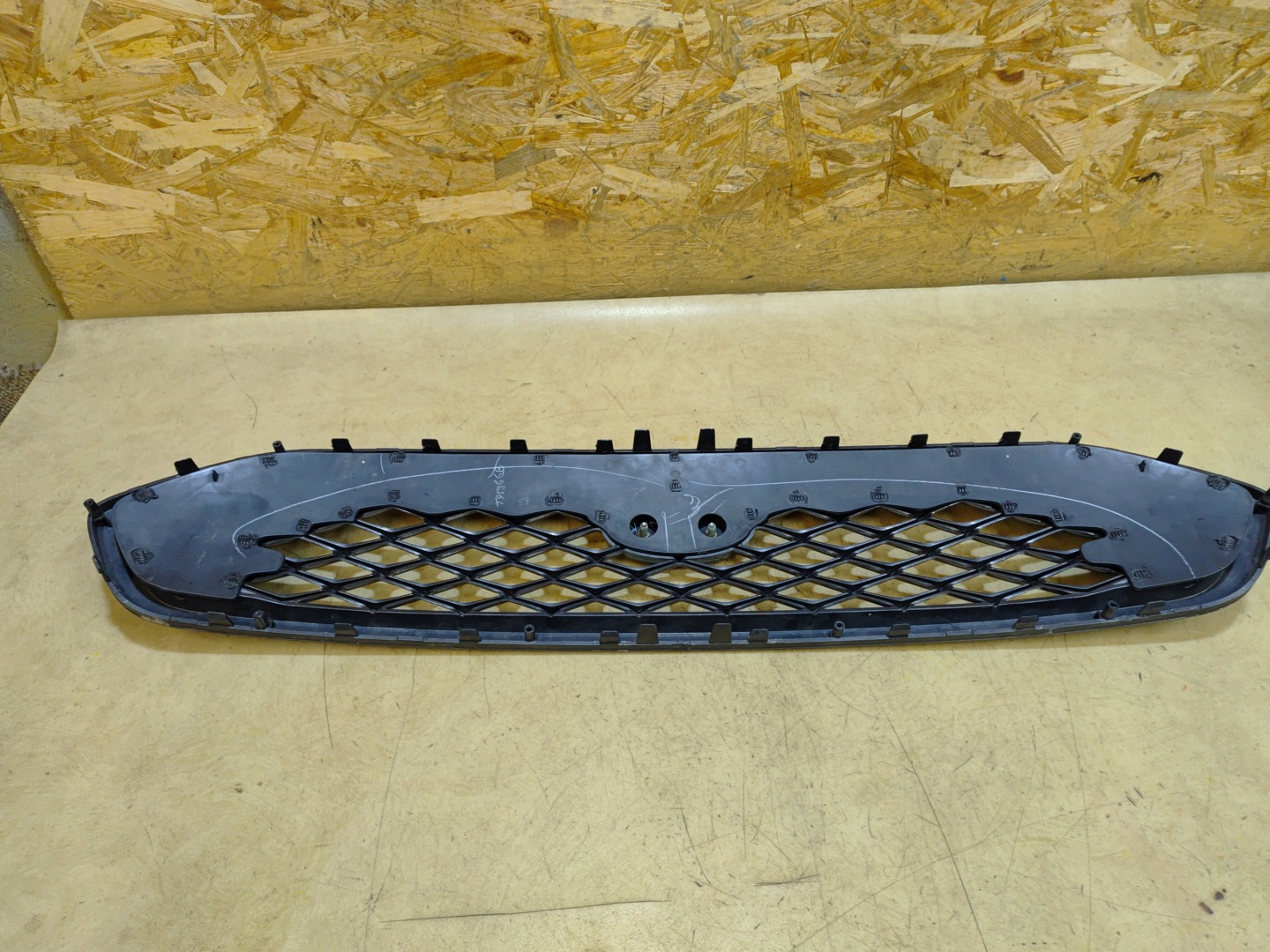 Ford Ka III KAF Mk3 Kühlergrill FRONTGRILL Kühlergitter - Thumbnail 8