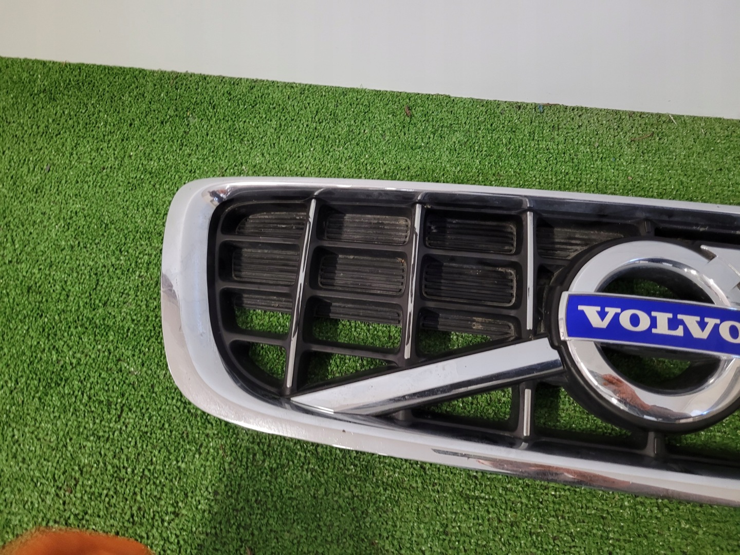 Volvo S70/V70/XC70 V70 Kühlergrill FRONTGRILL Kühlergitter 31294825 - Thumbnail 2
